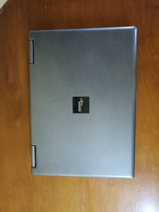 Fujitsu Siemens Esprimo Mobile v5515 AVARIADO