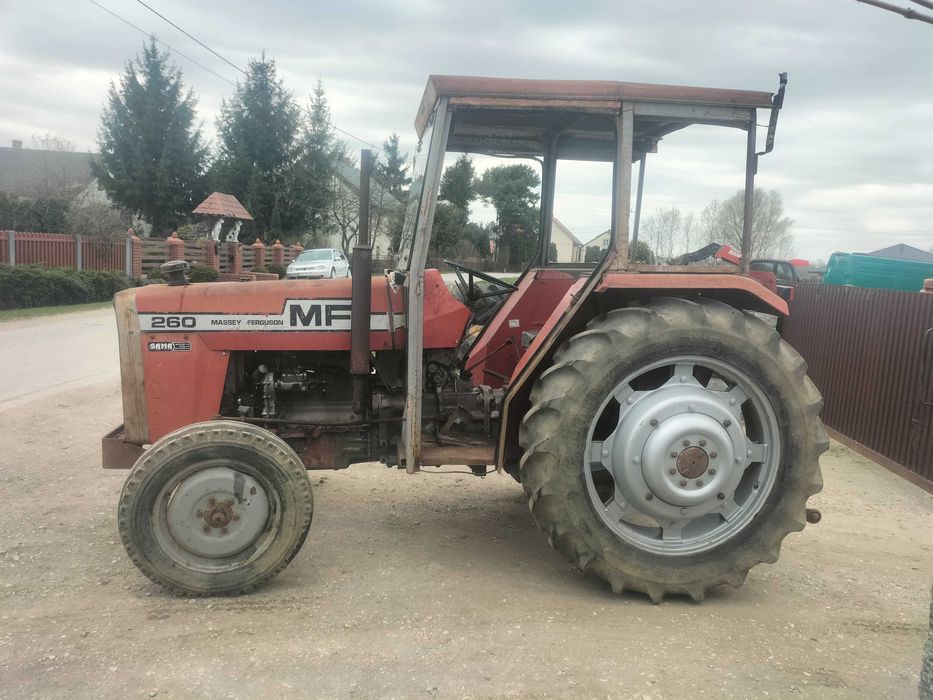 Massey Ferguson 260