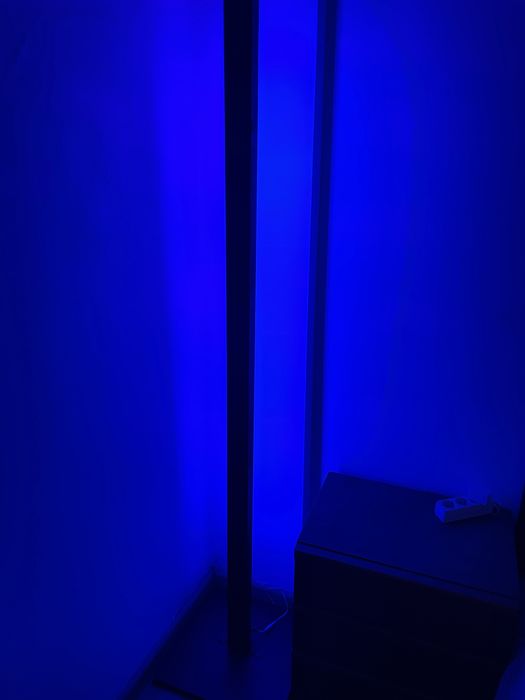 Candeeiro LED feito a mao
