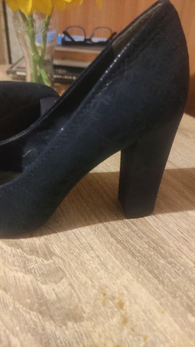 Продам туфли женские