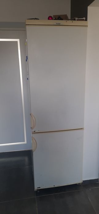 Продам холодильник.