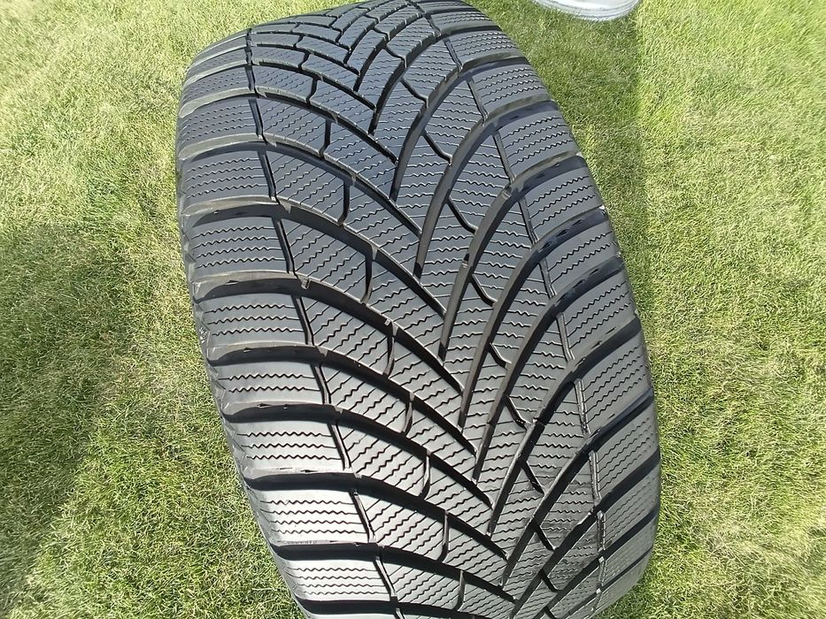 opona 245/45/20 Semperit Speed-Grip 5 1 sztuka 7,5mm 2023