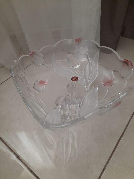 Продам вазу нова