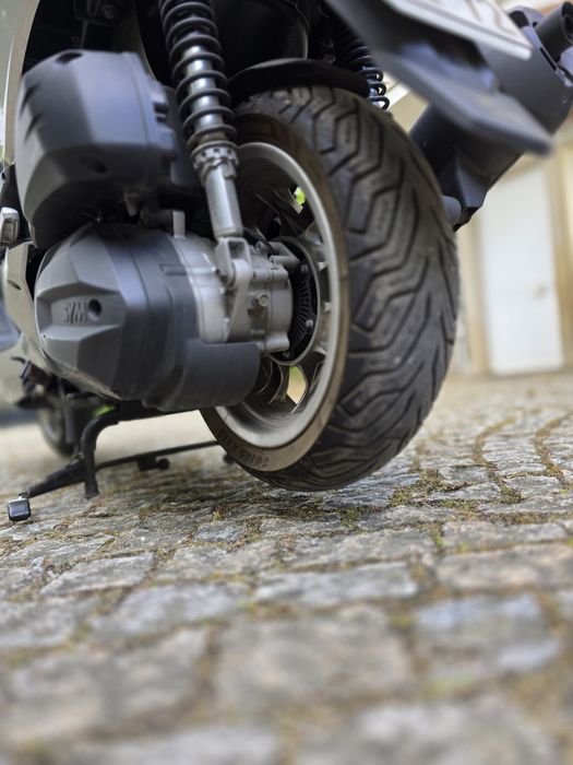 SYM GTS 300i ABS (2016) • 19.500 km • Excelente estado