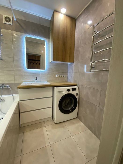 Здам 2-х кв,Святопетрівське,Б-р Л.Украінки 10-в