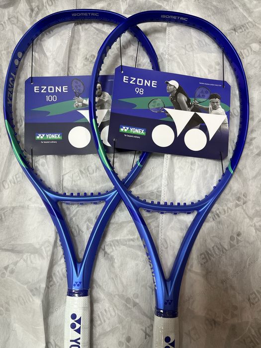 Тенісна ракетка Yonex Ezone 98/100 Blast Blue (305/300/285 g)