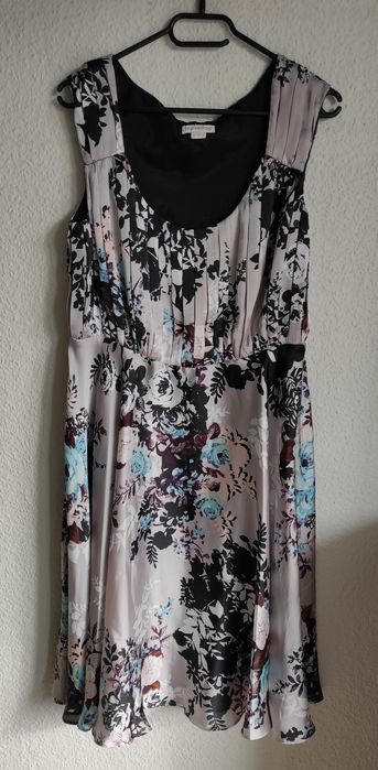 Sukienka rozm. 14 / 42