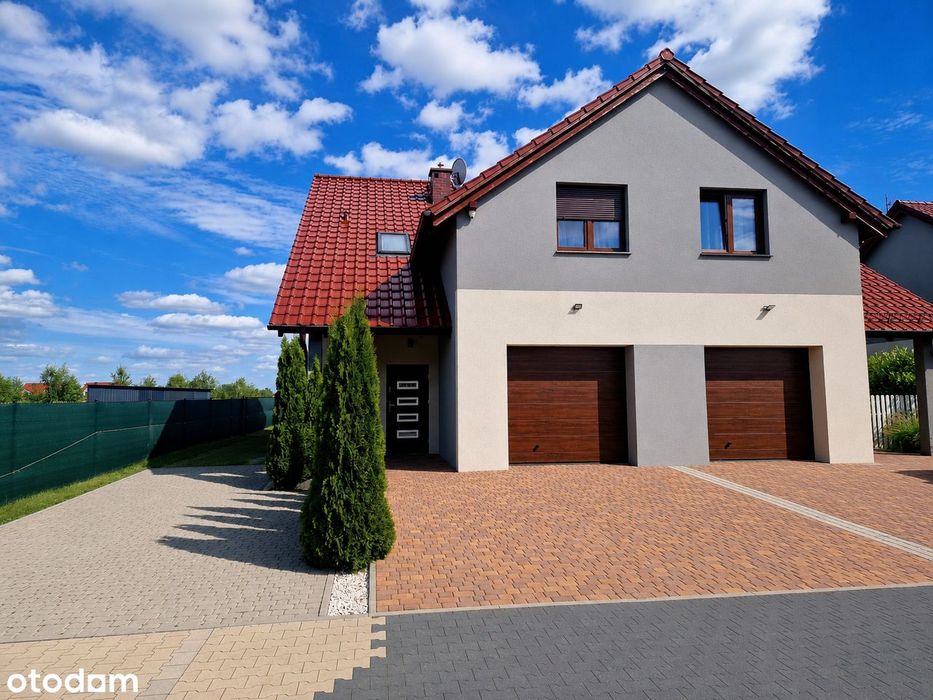 Bliźniak z garażem w Dobroszycach