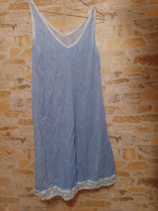 (36/38) (S/M) Bogato zdobiona, niebieska halka z Londynu