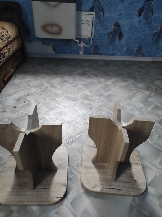 Табуретки для журнального столика