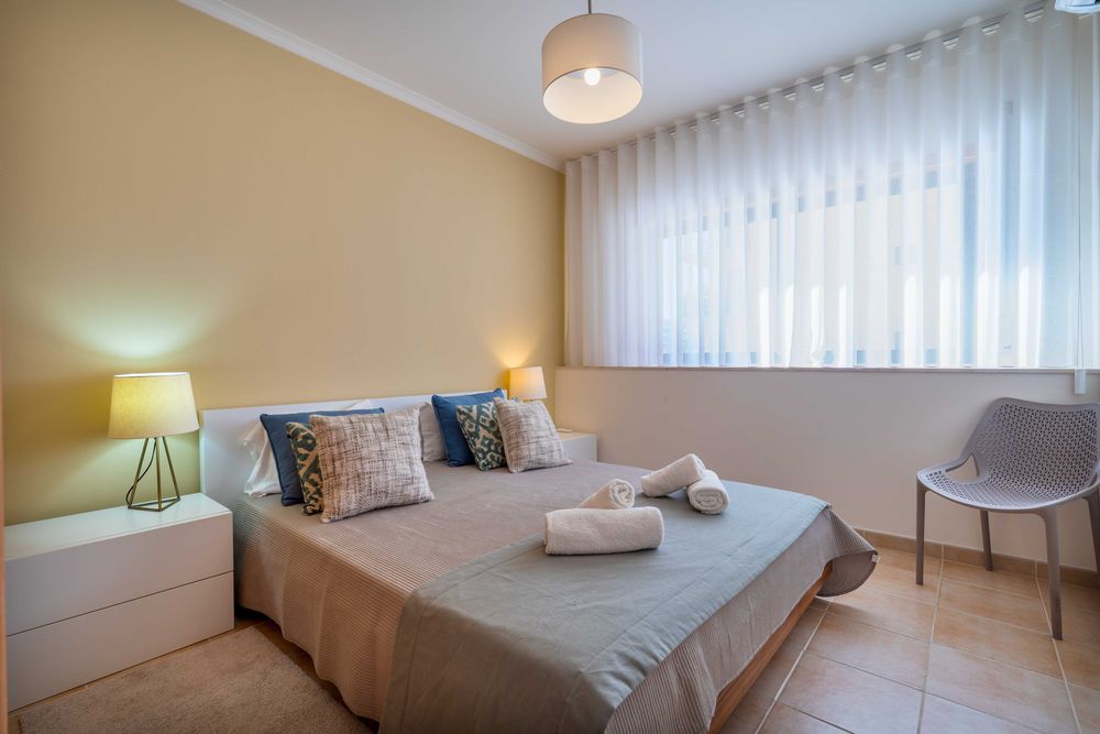 Apartamento T2 perto da Praia com Garagem e Piscina