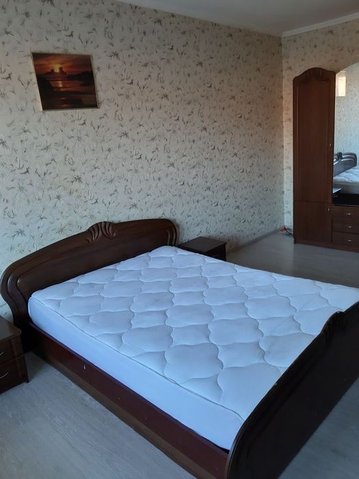 ТисячкаАртемСонячнийСонячнаГалерея Ювілейна,2 і 5 лікарня,доба,погодин