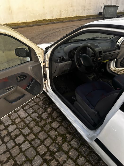 Renault clio  1.9D