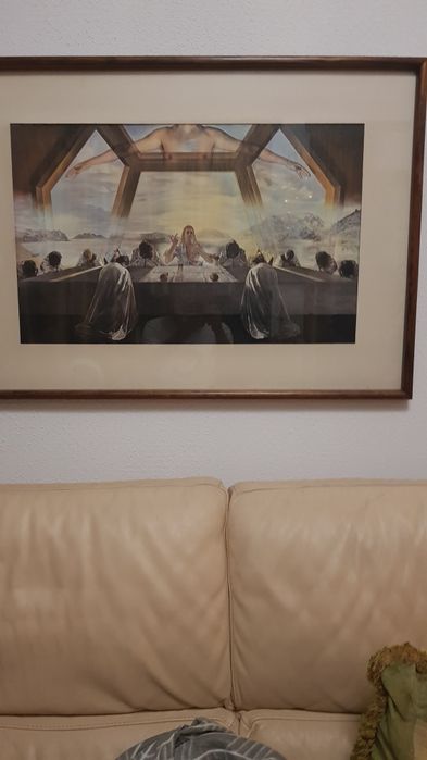 Quadro de Salvador Dalí sagrada família