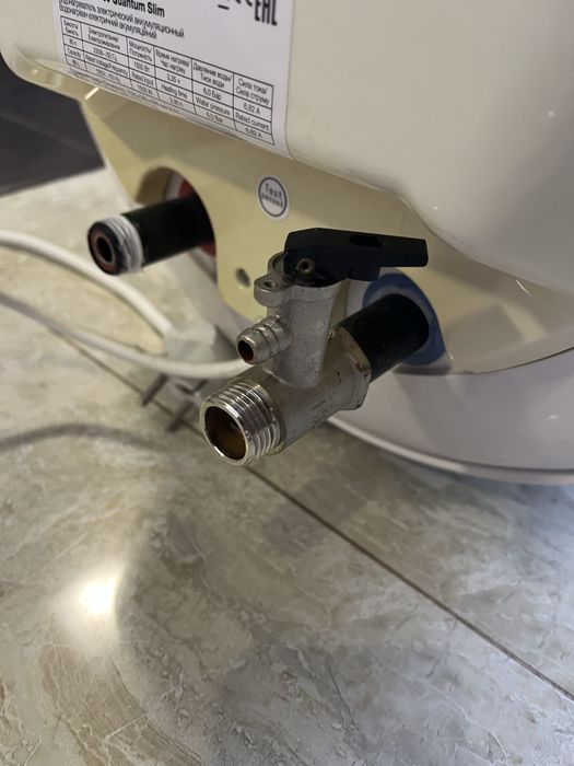 Бак пустий бойлер Electrolux EWH 80 Quantum Slim (80 літрів)