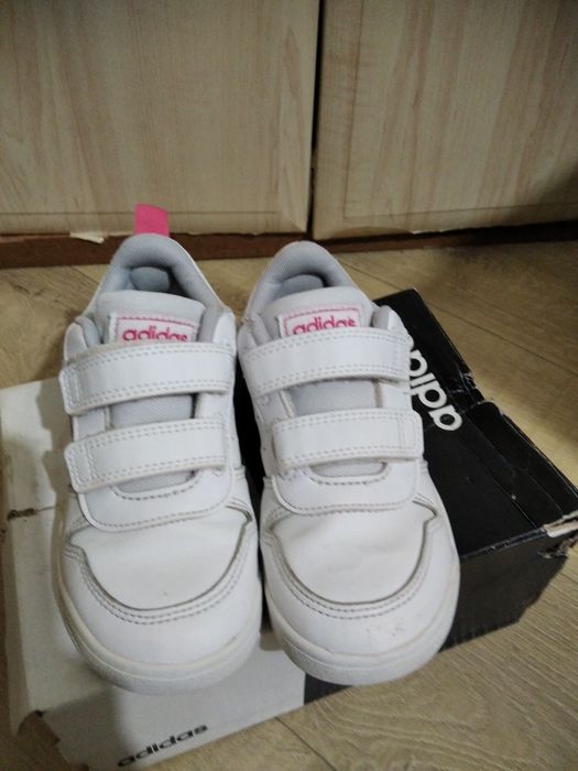 Кросівки Адідас на дівчинку