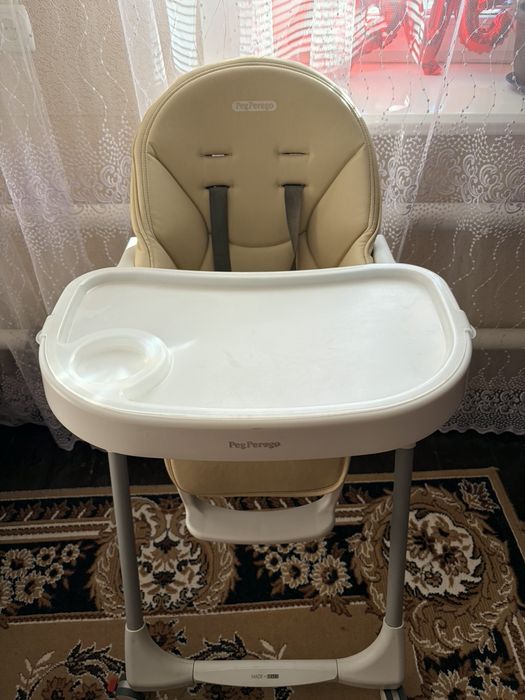 Стульчик для кормления Peg Perego (бежевий)