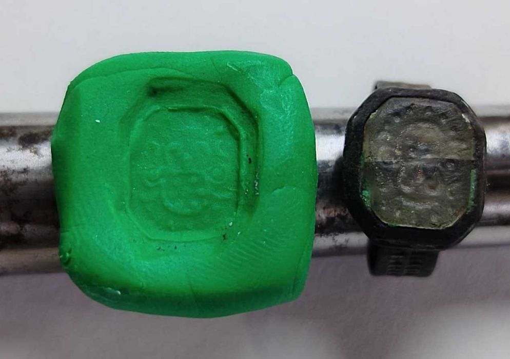 Кільце печатка, перстень гемма