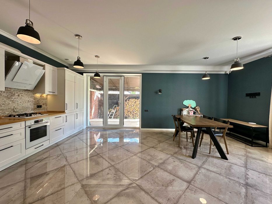 Будинок з якісним ремонтом, мінімальне оформлення, держ. програми