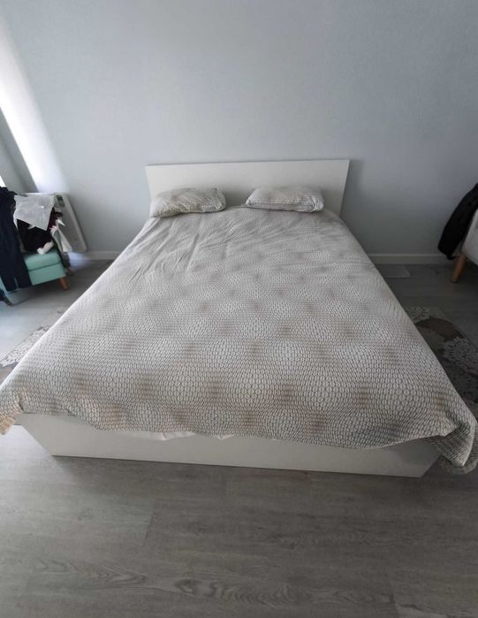 Cama Casal - Sommier IKEA Estrutura cama c/arrumação