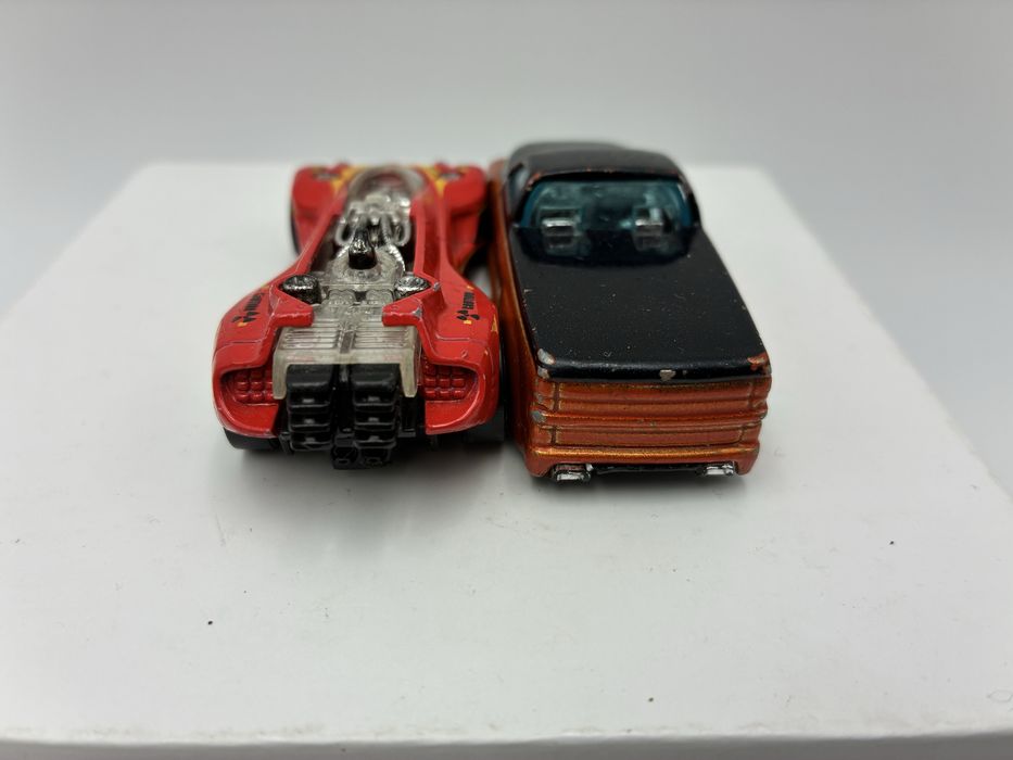 Hot Wheels 2 sztuki