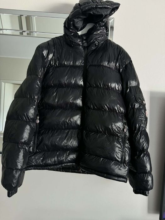Kurtka zimowa pikowana połysk  Moncler roz XL