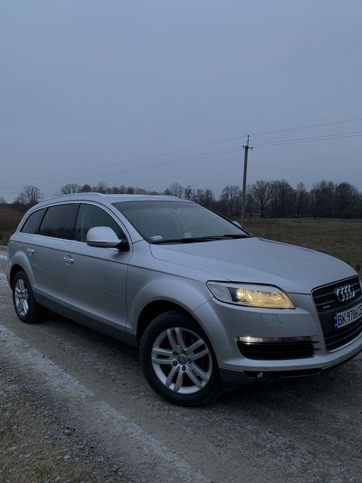 Продам Audi q7 3.0 tdi