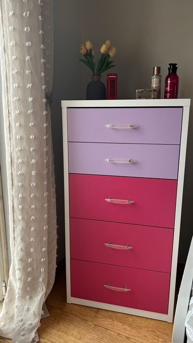 Cama com colchão e camiseiro