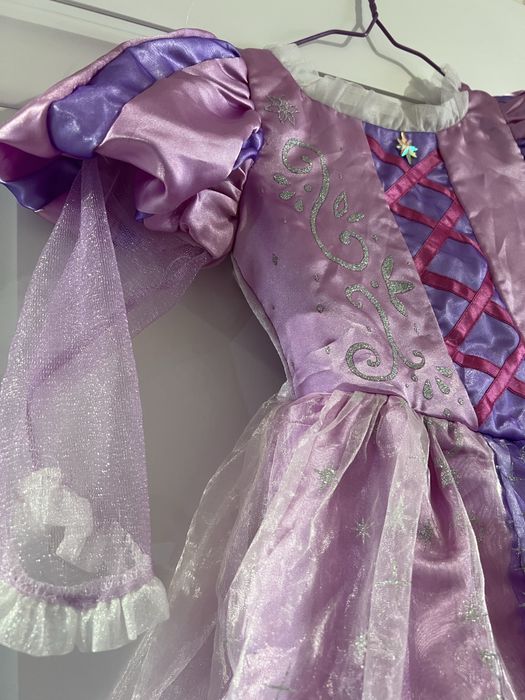 Сукня для красуні Рапунцель