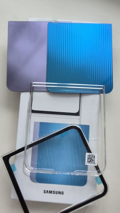 Оригинальный чехол Samsung Flip5  Flip6