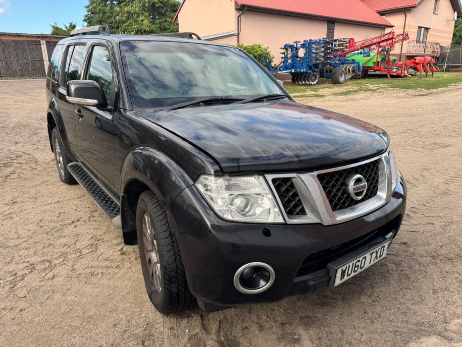 2010 Nissan Pathfinder  Tekna 2.5dci 190  Anglik kod silnika YD25DDTI