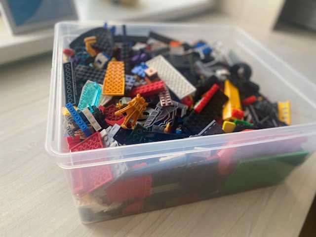 LEGO продается  целый бокс