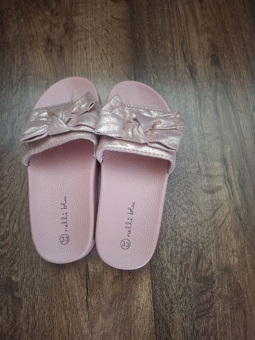 Klapki basenówki rozm 33