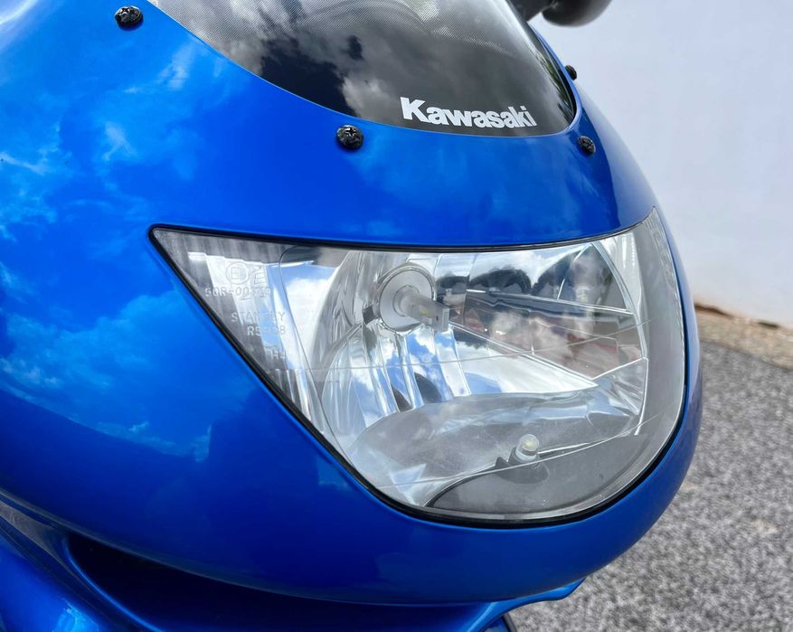 KAWASAKI NINJA ZX9R 1999