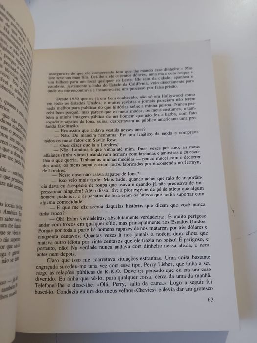 Autobiografia falsa de Howard hughes
