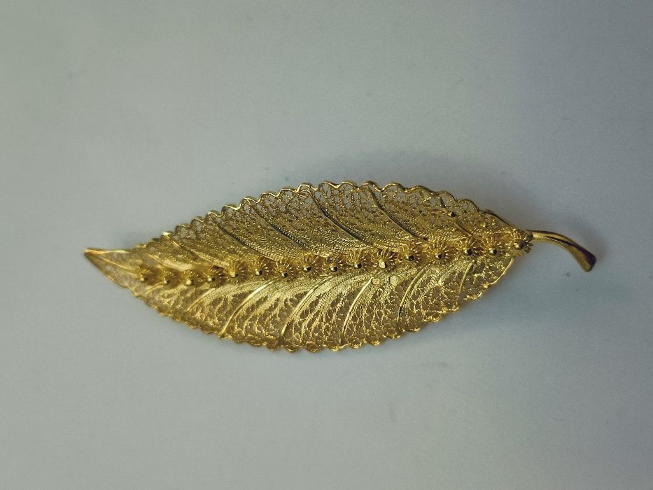 Alfinete folha filigrana manual