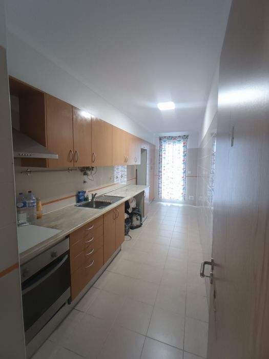 Apartamento T3 central,  Com garagem