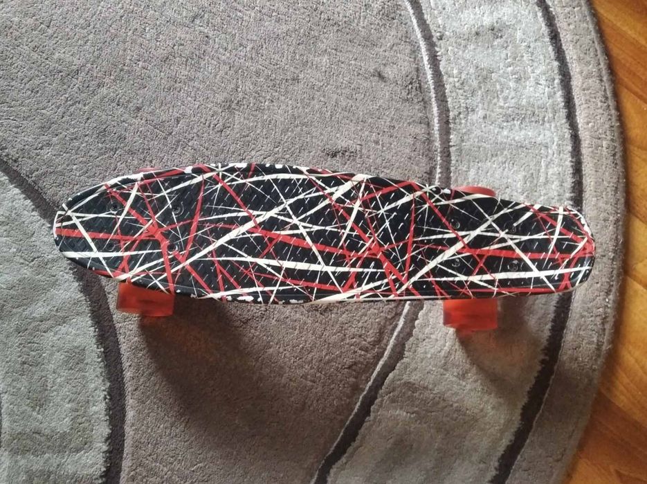 Скейт спортивний