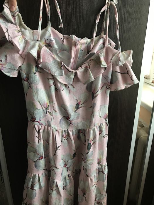 Платье в цветочный принт