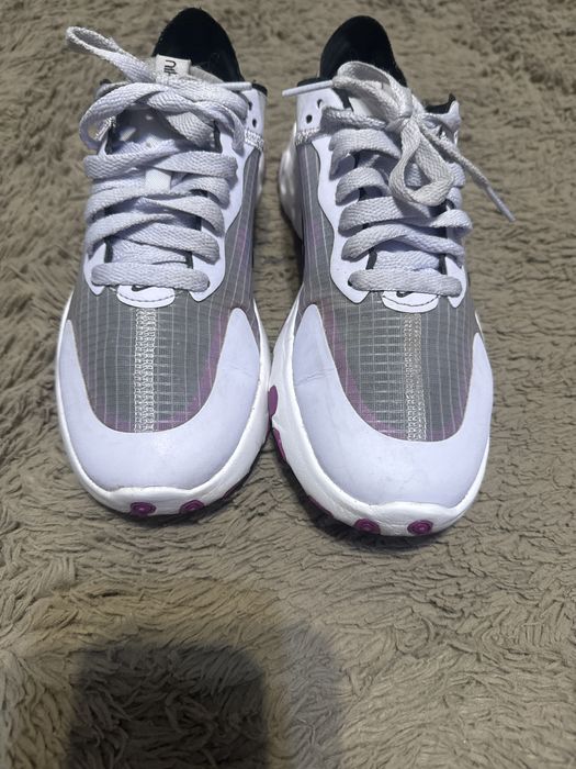Uty Nike Renew Lucent 37,5