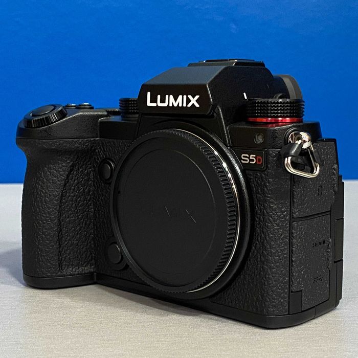 Panasonic Lumix DC-S5D (Corpo) - 24.2MP - NOVA - 3 ANOS DE GARANTIA