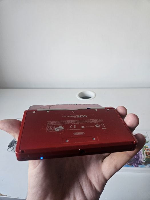 Konsola Nintendo 3DS +Gra Ładowarka