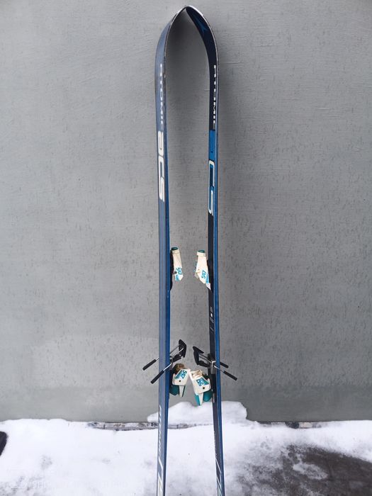 Горные лыжи ATOMIS