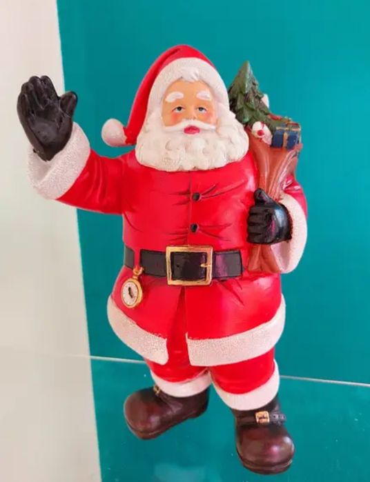Новогодняя статуэтка Санта большая