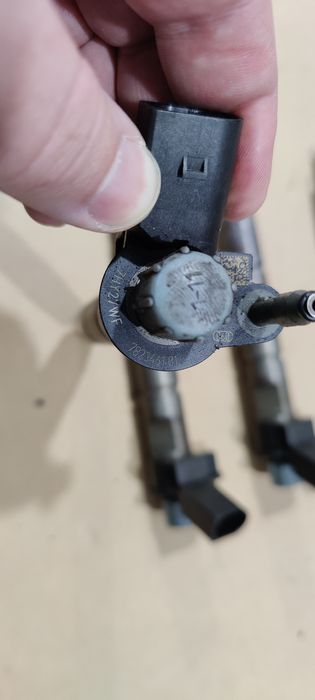 Форсунки bmw X5 F15 N57D30 2017год