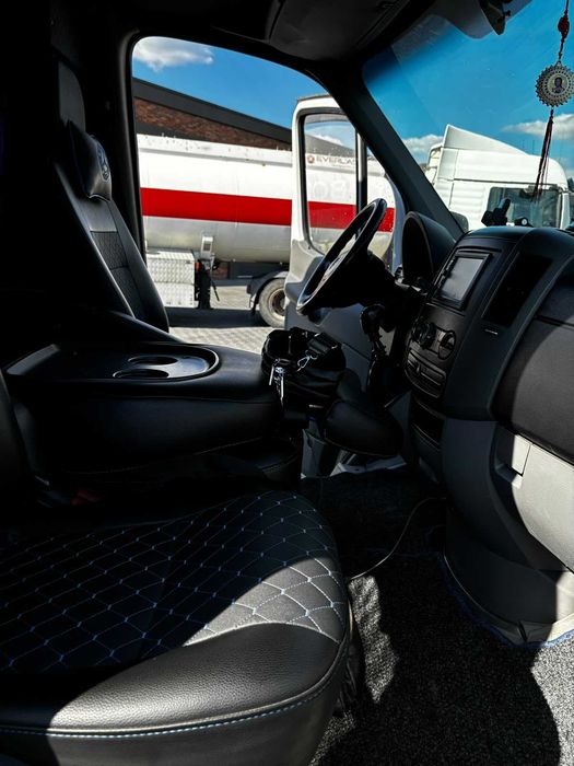 Mercedes-Benz Sprinter Long Passenger