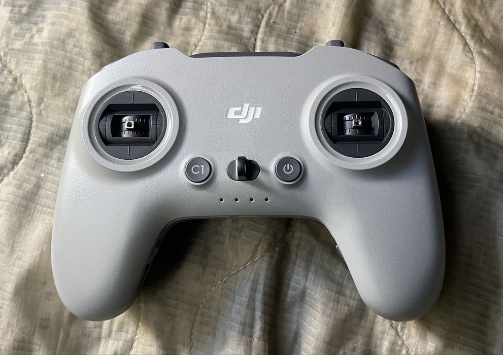 Selling DJI FPV Controller468252900951992321