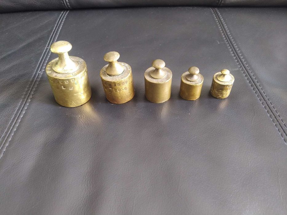Conjunto pesos antigos de balança aferidos e certificados. 1 Kg a 1 ha