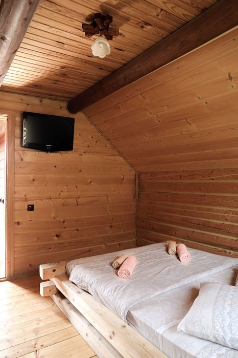 Котеджі Арніка З ЧАНОМ