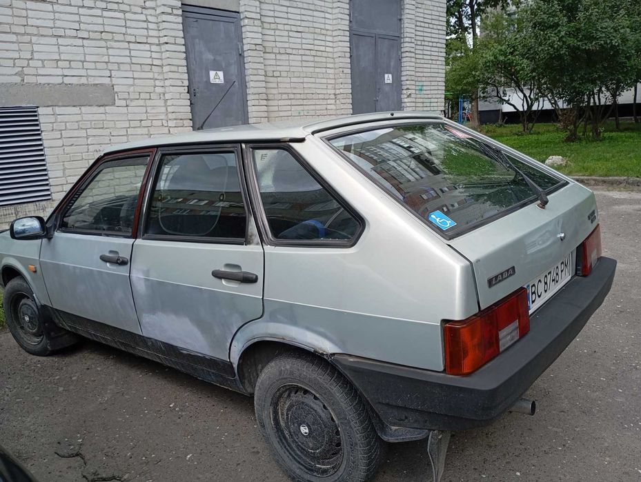 ВАЗ 21093 2002 року